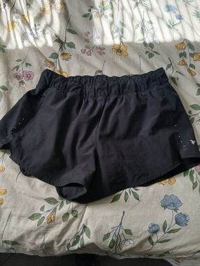 Old Navy Active Quick Dry Shorts